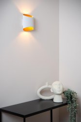 Diletta 18cm Hvit vegglampe Fra Lucide - Med kompakte mål på 16 x 8 x 18 centimeter og en ultralett design, bidrar den til en tidløs karakter i ethvert rom.