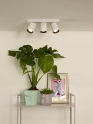 Nigel 3 Hvit spotlight Fra Lucide - Monter Nigel i taket ditt, koble til en kompatibel dimmer for justering av fargetemperatur og rett lyset akkurat slik du &oslash;nsker for &aring; skape den perfekte atmosf&aelig;ren.