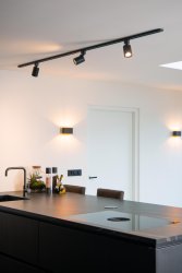 Spotlight Nigel GU10 Svart Fra Lucide - Med et enkelt og tidl&oslash;st design i sylindrisk form passer spotlighten perfekt inn i mange forskjellige interi&oslash;rer.