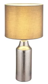 Elden 60cm Sølv bordlampe Fra Globo Lighting - Den silverf&auml;rgade keramiska basen i kombination med den gr&aring;a cylindriska textilsk&auml;rmen skapar en sofistikerad kontrast och blir en stilfull inredningsdetalj.