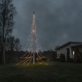 Flaggstangsbelysning amber 13m Svart Fra Konstsmide - Perfekt for deg som &oslash;nsker stilig og effektiv julebelysning rundt flaggstangen.