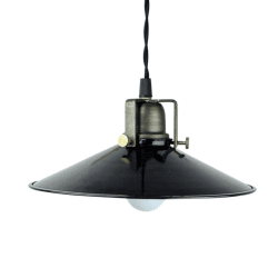 Skomakerlampe Herbert Ø23 Svart vinduslampe Fra Strömshaga - Denne taklampen går aldri ut på dato og er enkel å plassere i hjemmet ditt hvor; den passer inn i de fleste rom som kjøkken, hall og stue.