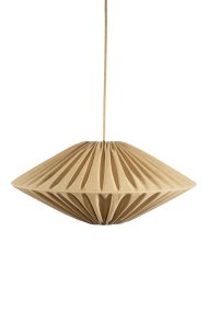 Figo Skjerm Ekskl. Oppheng Ø58 Sand Taklampe Fra Alde & Lind - Stoffet er laget av resirkulert polyester, men har et fint &laquo;lin-utseende&raquo; i fargen &laquo;sand&raquo;.
