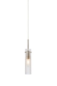 Vibia Ø5 Gjennomsiktig vinduslampe Fra Markslöjd - Skjermen i frostet glass er kombinert med et langt, smalt oppheng i sateng nikkelfinish som forsterker lampens moderne og sofistikerte preg.