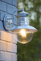 Figo Sink utendørslampe Fra Lucide - S&oslash;tt, stilig og &auml;nd&aring; trendy: hvis det er en lampe som enkelt kombinerer disse tre egenskapene s&aring; Det er Figo.