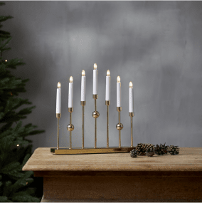 Gustavo Messing Fra Star Trading - Stilig metalllysestake i messingfinish.