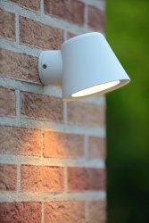 Dingo-Led Hvit utendørslampe Fra Lucide - Unike produktegenskaper:Utstyrt med dimbar lyskildeSkriver ut varmt hvitt lys (3000K)Lett å koble til en dimmer (ekskl.
