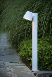 Dingo-LED 70cm Hvit pullerter Fra Lucide - Dingo LED er det perfekte valget for et koselig og godt opplyst utemiljø.