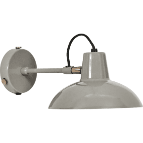 Desk Ø18 Grå vegglampe Fra House Doctor - Med sin glatte emaljefinish og grå; farge den passer perfekt i ethvert rom og legger til både raffinement og allsidighet.