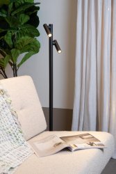 Antrim 2 Svart gulvlampe Fra Lucide - En brukervennlig berøringssensor gjør det enkelt å justere lysstyrken, og lampen lades raskt og enkelt med den medfølgende USB-kabelen.