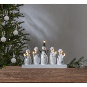 Snowman Hvit Fra Star Trading - Plasser den i et vindu, p&aring; en hylle eller og p&aring; en skjenk.