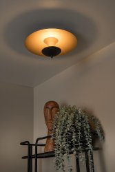 Vulcan Ø35 Svart plafond Fra Lucide - Diskret, men fengslende, moderne, men skiftende; koselig: denne lampen er en eksplosjon av stil og innovasjon som bringer magien til vulkanen inn i hjemmet ditt.
