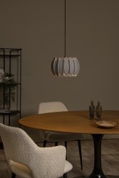 Spencer Ø30 Grå Taklampe Fra Lucide - Gj&oslash;r deg klar for Spencer &ndash; en pendellampe som tilf&oslash;rer et snev av retrosjarm og en dose dristighet til hjemmet ditt.