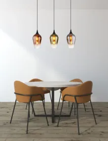 Lavus 83cm Svart Taklampe Fra Globo Lighting - Lavus &auml;r en elegant taklampa med tre dekorativa glaskupor i koppar-, guld- och kromfinish, vilket ger lampan en modern och stilfull karakt&auml;r.