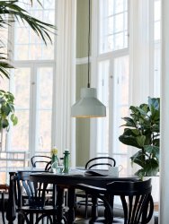 Solo Ø26 Grå Taklampe Fra PR Home - Taklampe Solo er en mindre taklampe i metall.