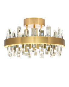 Triumph Ø50 Messing plafond Fra By Rydéns - Triumph er en taklampe som umiddelbart tiltrekker seg oppmerksomhet og gir rommet et eksklusivt preg.