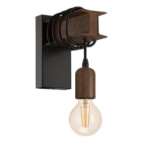 Townshend 4 Svart vegglampe Fra Eglo - Lampens enkle, men sjarmerende design passer like godt i moderne som i landlige omgivelser og gir en varm og innbydende atmosfære.