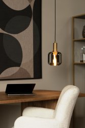 Joanet Ø16 Røykfarget Taklampe Fra Lucide - Glass og messing av høy kvalitet er den perfekte formelen for stilig design, og Joanet-pendellampen har virkelig vært en pioner.
