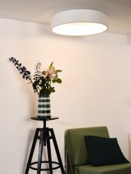 Talowe Led Ø60 Hvit plafond Fra Lucide - Og et tips: koble den til en dimmer for å skape en enda koseligere atmosfære.