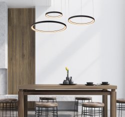 Vidal Ø78 Svart Taklampe Fra Lucide - Det varmhvite lyset skaper den optimale atmosf&aelig;ren ved spisebordet, og du kan enkelt koble Vidal til en ekstern dimmer for &aring; justere lysstyrken.