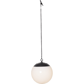 Globus Hvit Fra Star Trading - Globus er en stilig hengende solcellelampe laget av hvitt PS som er enkel &aring; henge opp med den medf&oslash;lgende kjeden og klipsen.