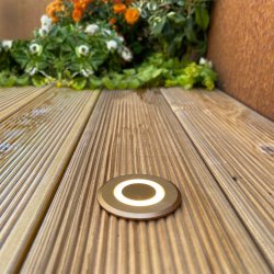 Lynx Bronse Fra Lightson - Lynx kan brukes som mark&oslash;r ved et trinn eller enden av en trapp; et niv&aring;&aring; i treverdenen.