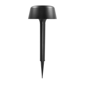 Valencia Svart solcellelampe Fra Dyberg Larsen - For å lade må den være stor; i direkte sollys og krever 7-8 timers lading, noe som gir opptil 8 timers belysning.