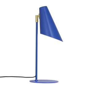 Cale 50cm Mørk blå skrivebordslampe Fra Dyberg Larsen - Cale bordlampe er en stilig og moderne lampe som vekker oppmerksomhet med sin dristige farge; farge og elegant design.