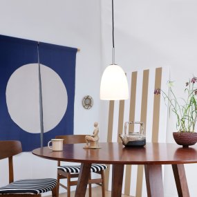 Jazz Ø18 Børstet stål Taklampe Fra Dyberg Larsen - Jazz er et utmerket valg for deg som &oslash;nsker b&aring;de estetikk og kvalitet i hjemmet ditt.
