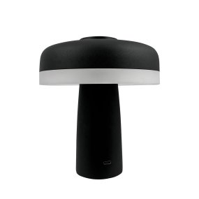 Porter 16cm Svart bærbar Fra Dyberg Larsen - Porter LED oppladbar bordlampe er en moderne og funksjonell lampe med unikt design hvor lyset kommer fra kanten, som gir et behagelig og jevnt lys.