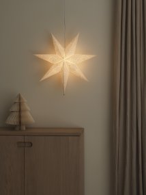 Papirstjerne m. broderi Ø60 Hvit Fra Konstsmide - Med sin diameter p&aring; 60 cm er den perfekt for &aring; henge i et vindu, hvor den vil v&aelig;re et vakkert blikkfang i advent og jul.
