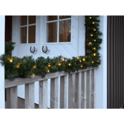Ottawa 500cm Grønn Fra Star Trading - Gr&oslash;nn krans med 60 LED-lys.