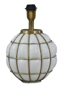 Grace Kelly 38cm Hvit Fra Hallbergs - Grace Kelly er en vakker bordlampe med elegant design.