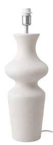 Belladona 60cm Vit lampefot Fra Hallbergs - Den vita, strukturerade finishen framh&auml;ver lampans organiska former och g&ouml;r den enkel att kombinera med olika typer av lampsk&auml;rmar och inredningsstilar.