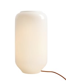 Flask 36cm Hvit/terrakotta bordlampe Fra Artera - Den høye, avrundede opalglasskjermen sprer et mykt og behagelig lys som skaper en varm og innbydende atmosfære.