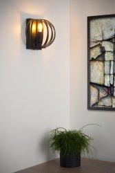 Manuela 17cm Svart vegglampe Fra Lucide - Denne vegglampen har et moderne utseende, og takket være sin slanke og slående design blir Manuela et blikkfang i alle interiører, også rustikke.