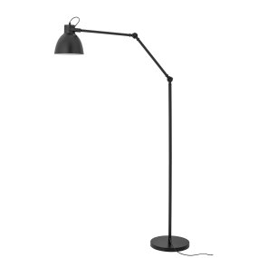 Barca Svart gulvlampe Fra Bloomingville - En stilig og funksjonell lampe som kombinerer klassisk design med fleksibilitet og passer inn i b&aring;de moderne og tradisjonelle hjem.