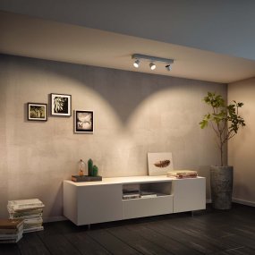 Star 3 Hvit spotlight Fra Philips - Med Philips WarmGlow LED-spotlights kan du jevnt dimme til rød lysstyrke &ndash; fra funksjonell belysning med mye lys til en koselig og innbydende varm glød.