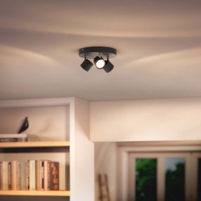 Star 3 Svart Fra Philips - Denne Philips Star LED-spotten utstråler tidløs eleganse med krombein og svart pulverlakkert hus.