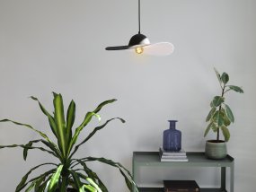 Felt Hat Ø50 Mørk grå Taklampe Fra Ledvance - Felt Hat &auml;r en vacker pendel med sk&auml;rm formad som en hatt gjord av filt, vilket ger en fin och varm ljusspridning i rummet.