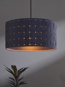 Felt Weaving Ø38 Mørk grå Taklampe Fra Ledvance - Dekorativ pendel med sk&auml;rm gjord av fl&auml;tad filt vilket ger en fin och varm ljusspridning i rummet.