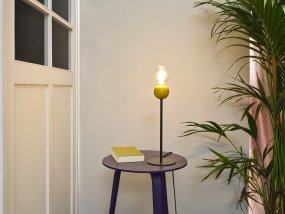 Bubble 40cm Gul bordlampe Fra Ledvance - Bubble bordlampe har et retrodesign med sin nydelige farge i gult.