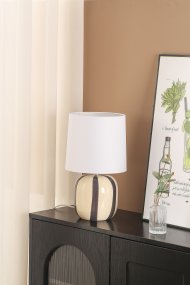 Pholca 38cm Hvit/grå Fra Nordic Lighting - Lampefoten er laget av keramikk med en kremhvit base og gr&aring; striper som skaper liv og karakter.