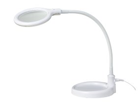 Moholm 40cm Hvit skrivebordslampe Fra Armaturhantverk - LED lysrør rundt lupen, som har en fargetemperatur på 3000K og 540lm.