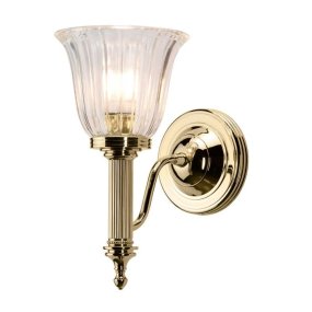 Carroll 14cm Polert messing baderomslampe Fra Elstead Lighting - Plasser den ved siden av baderomsspeilet for praktisk og elegant belysning som passer til b&aring;de moderne og tradisjonelle milj&oslash;er.