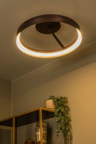 Leonard Ø55 Brun Fra Lucide - Leonard er en moderne taklampe som kombinerer en metallisk brun finish med stilige, svarte detaljer.