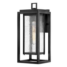 Republic 40cm Svart Fra Elstead Lighting - Republic er IP44-klassifisert for utend&oslash;rs bruk og er egnet for for eksempel inngangspartier, terrasser eller langs fasaden.
