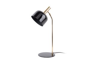 Smart 56cm Svart skrivebordslampe Fra Leitmotiv - Den skinnende, emaljerte overflaten i svart sammen med elegante gulldetaljer gir lampen et unikt og iøynefallende uttrykk.