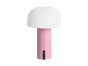 Luca LED 22cm Rosa bærbar Fra Leitmotiv - Den er laget av metall med en fin rosa finish og har en melkehvit plastskjerm som sprer et mykt og behagelig lys.
