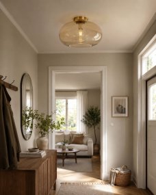 Munc Ø40 Rav plafond Fra Lampan - Munc er en elegant taklampe som kombinerer glass og metall i et mykt og stilig design.